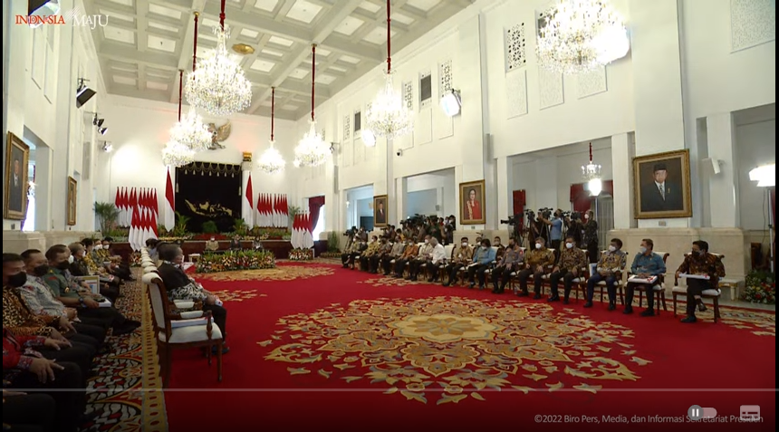 Jokowi Serahkan Daftar Isian Pelaksanaan Anggaran, Ada 6 Fokus di 2023