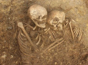 Sisa-Sisa Kerangka Bangsawan Romawi Ditemukan dalam Peti Mati Tersembunyi