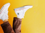 4 Sneakers Kece Ini Cocok untuk Kamu Pencinta Warna Putih