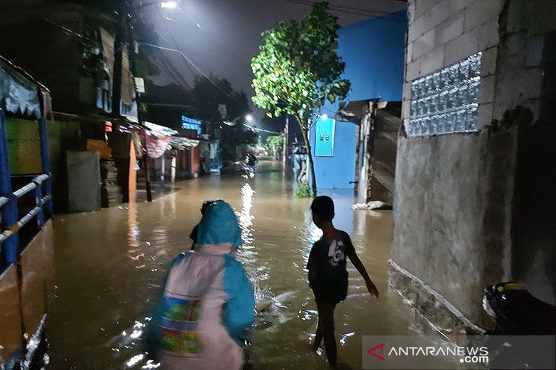 Kebon Pala Terendam 3 Hari, PSI Pertanyakan Keseriusan Anies Selesaikan Banjir