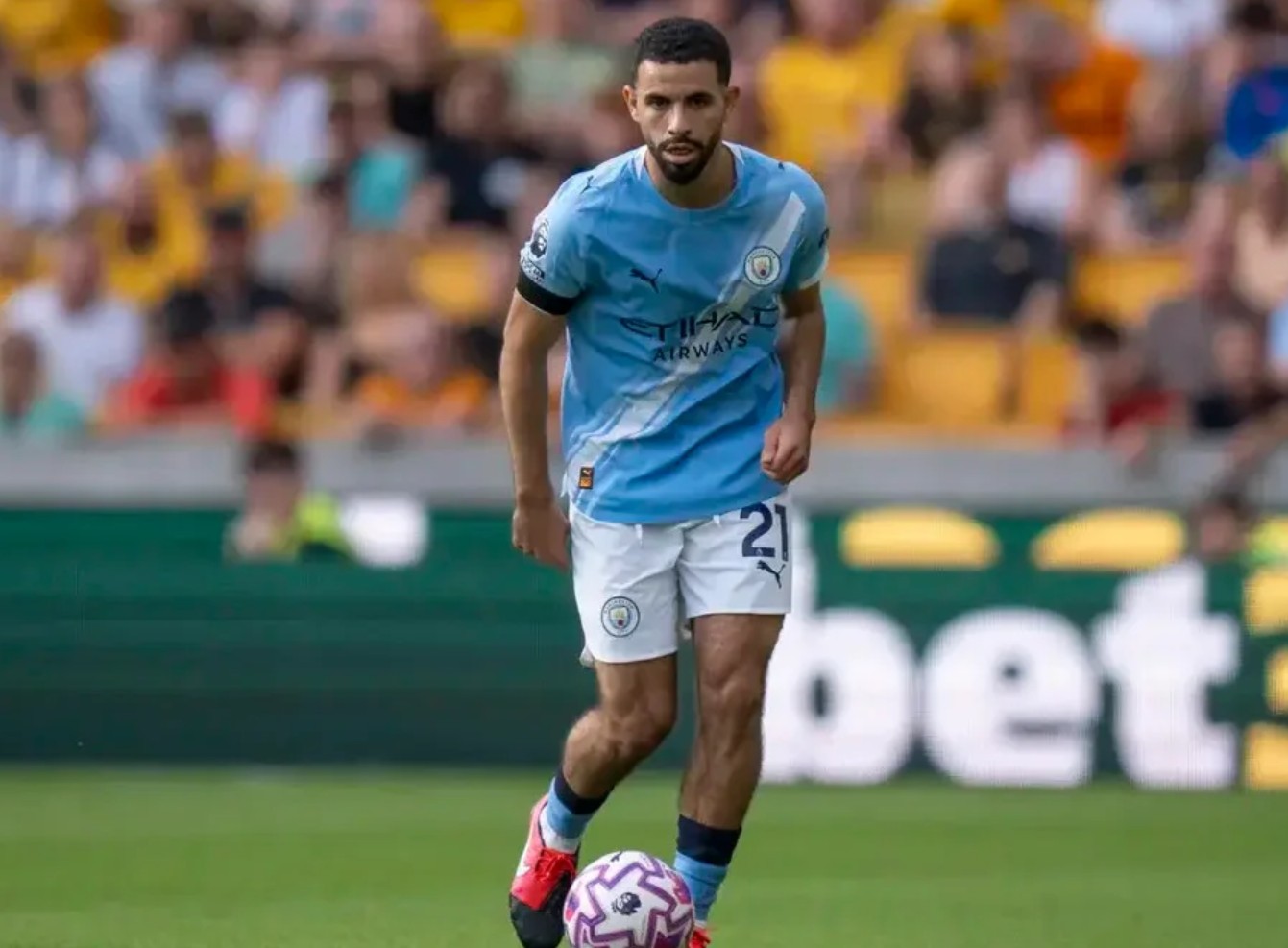 Tersisih di Man City, Rayan Ait-Nouri Bisa Menyeberang ke Manchester United