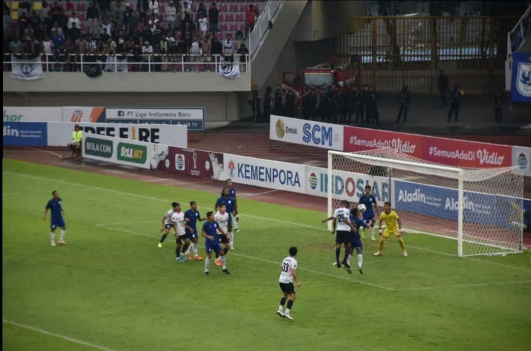 Pelatih Alfredo Ungkap Faktor Kekalahan Telak Persita dari PSIS