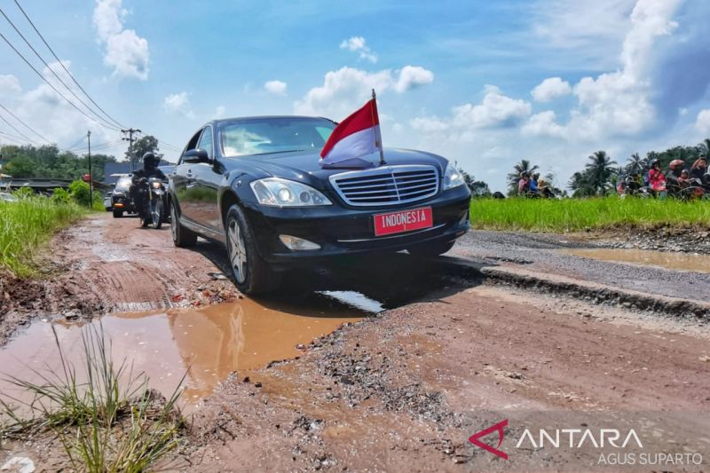 Presiden Jokowi Sengaja Ubah Rute agar Tahu Kondisi Riil Jalan Lampung