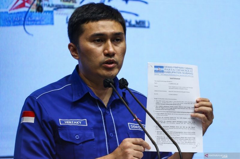 Koordinator Juru Bicara Partai Demokrat Herzaky Mahendra Putra di Jakarta, 3 Oktober 2021. (ANTARA/Rivan Awal Lingga/hp)