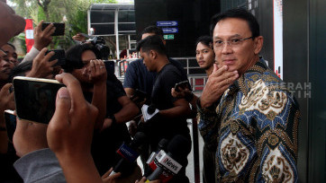 Mantan Komisaris Utama Pertamina Ahok Hadiri Pemeriksaan KPK Terkait Gas Cair Alam
