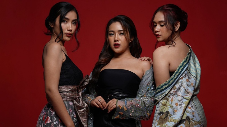 TRIO DARLING Perkenalkan Diri dengan 'DARLING!'