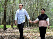 Hadiri Deklarasi Alumni Jogja, Jokowi dan Istri Datang Mengedarai Sepeda Ontel