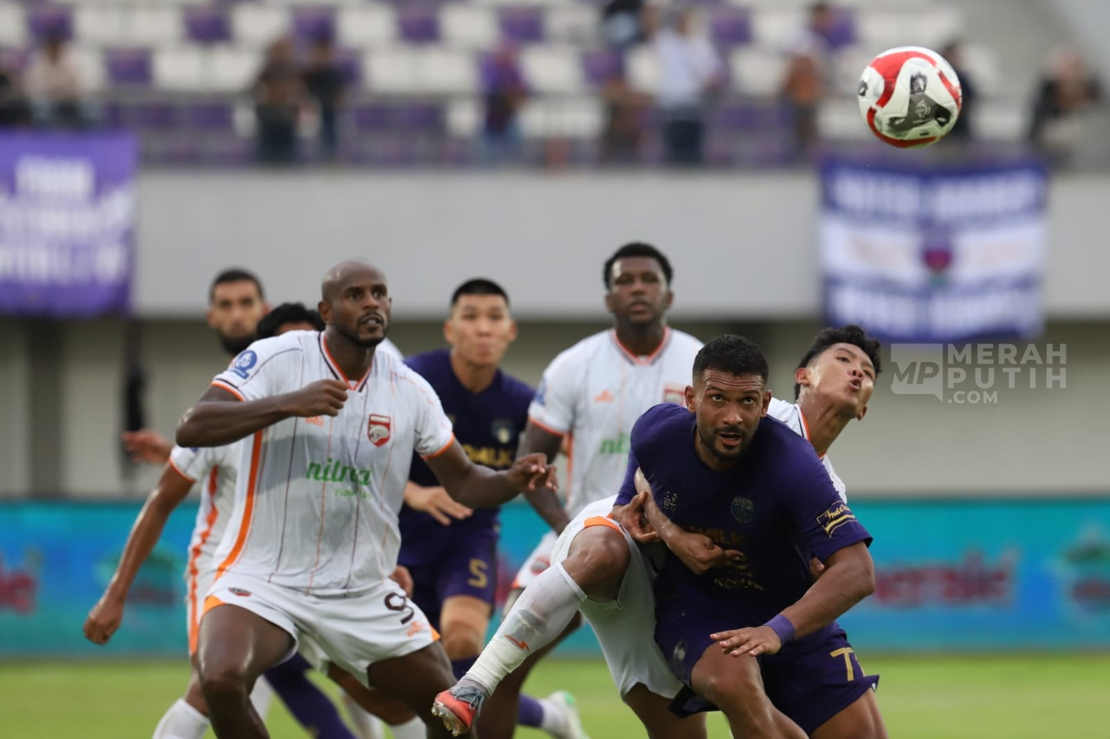 Puncak Klasemen Direbut Persib, Pelatih Borneo FC: Masih Ada 17 Laga Lagi