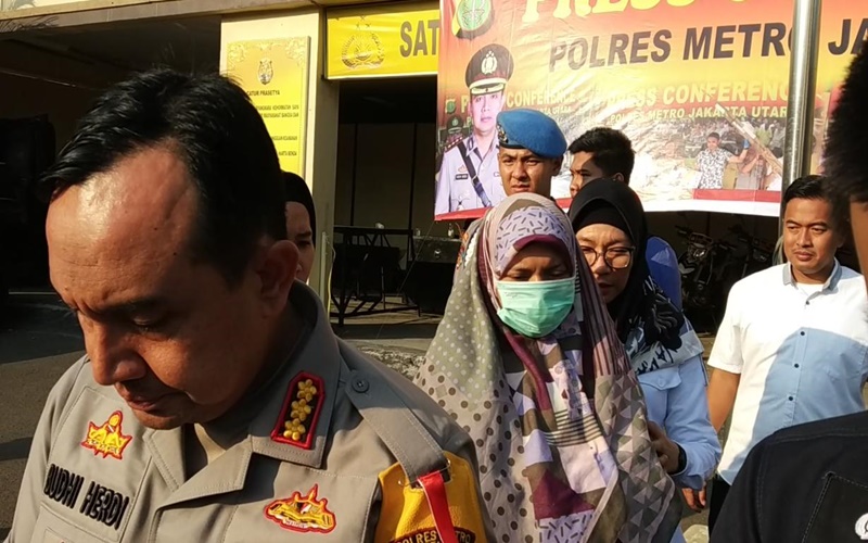  Ajak Pasang Foto Anies dan Turunkan Foto Jokowi di Kelas, Guru SMA ini Ditangkap 