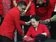 Respons Hasto Soal Isu Jokowi Didesak Keluar dari PDIP