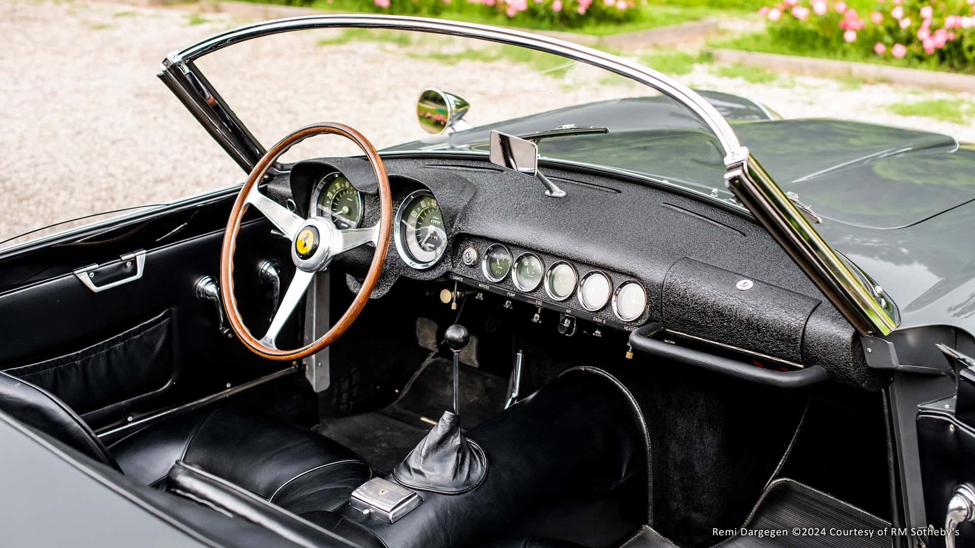 Harga Ferrari 250 GT California Spider diperkirakan mencapai Rp 291 miliar. (Foto: Sotheby's)