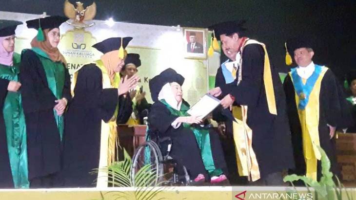 Sinta Nuriyah Dapat Gelar Doktor Kehormatan UIN Sunan Kalijaga