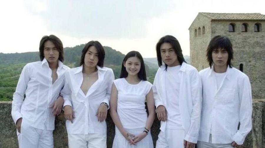 Lirik Lagu Ikonik 'Qing Fei De Yi' yang Jadi OST Meteor Garden