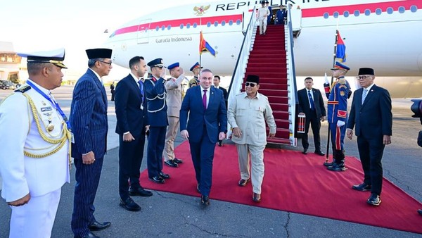 Prabowo Tiba di Mesir, Siap Jadi Saksi Penandatanganan Perjanjian Penghentian Perang di Gaza