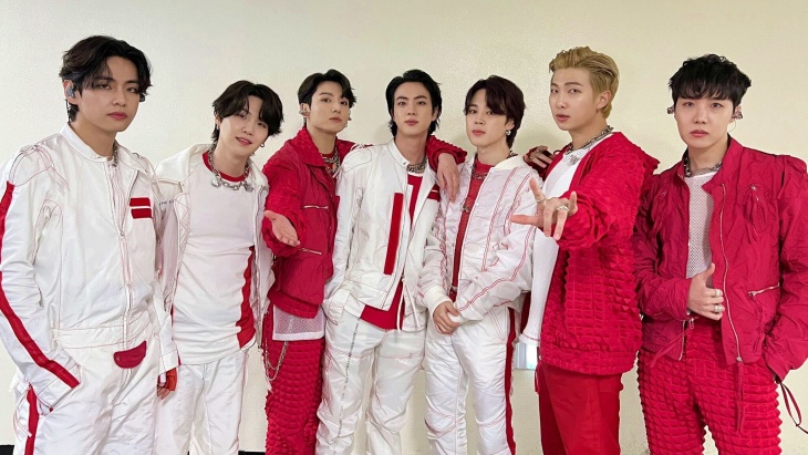 Penayangan 'BTS Permission to Dance on Stage: Seoul' Raup Keuntungan Rp 467 Miliar