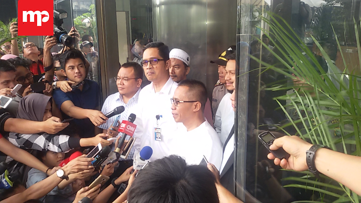 Amien Rais Siap Diperiksa, namun Jangan Saat Umrah