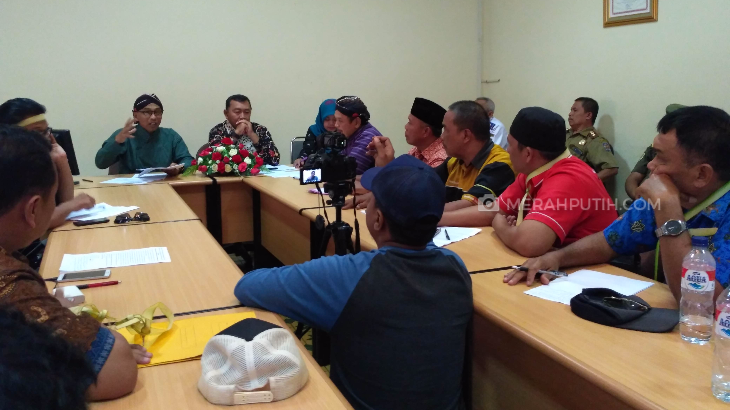 Hadapi Persaingan, Pengemudi Taksi Konvensional Berbenah Diri