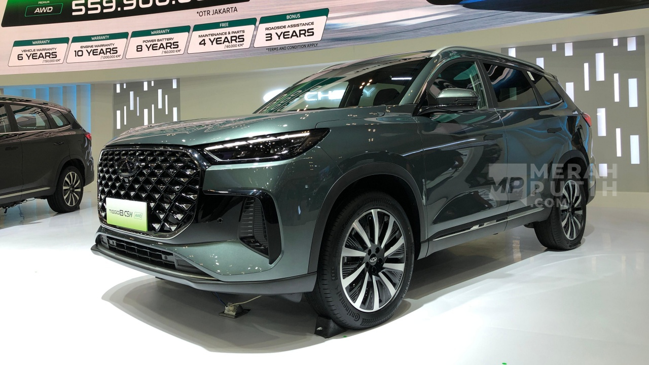 Perkuat Segmen SUV 7-Seater, Chery Rilis TIGGO 8 CSH Comfort dan AWD di GJAW 2025