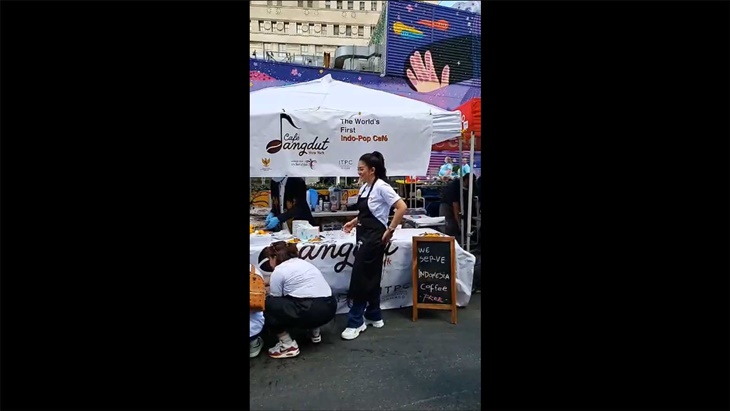 Cafe Dangdut Resmi Dibuka di New York