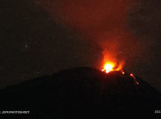 Gunung Ile Lewotolok Alami 60 Kali Erupsi