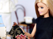 Yuk Koleksi Barbie dengan Pakaian Batik