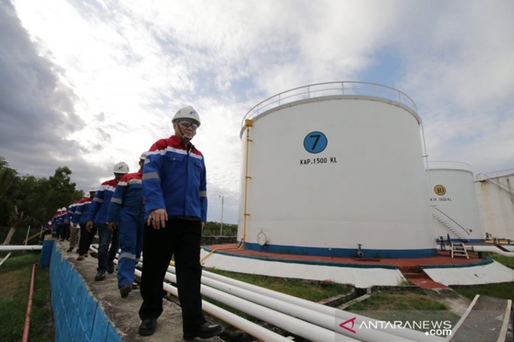 Pertamina akan terus menjaga pasokan bahan bakar jelang Natal. (Foto: Antara)
