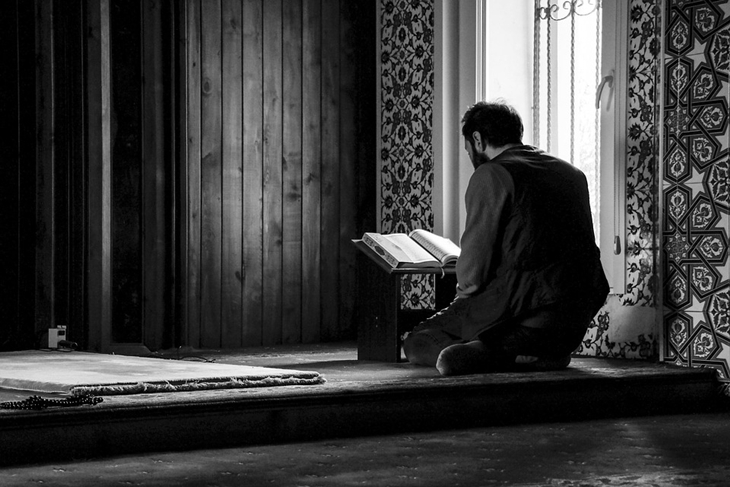Para cendikiawan muslim Islandia mengambil keringanan yang diperbolehkan. (Foto: Pixabay/mucahityildiz)