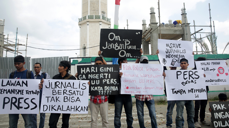 Wartawan Metro TV Dipukuli Aparat