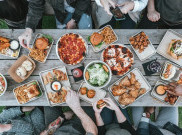 Kangen Bukber Tapi Dilarang Ngobrol, Masih Bisa Asyik Enggak Sih?