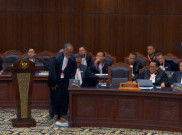 Bambang Widjojanto Keluar Ruang Sidang jelang Paparan Ahli dari Kubu 02
