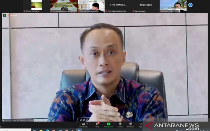 Kemendagri Ingatkan Bahaya Selfie dengan KTP-el