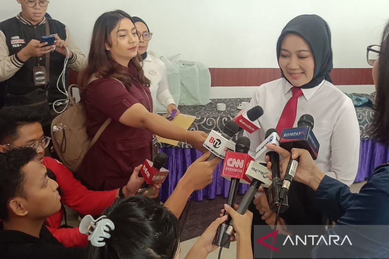 Wejangan Ridwan Kamil untuk Istrinya yang Dilantik Jadi Anggota DPR