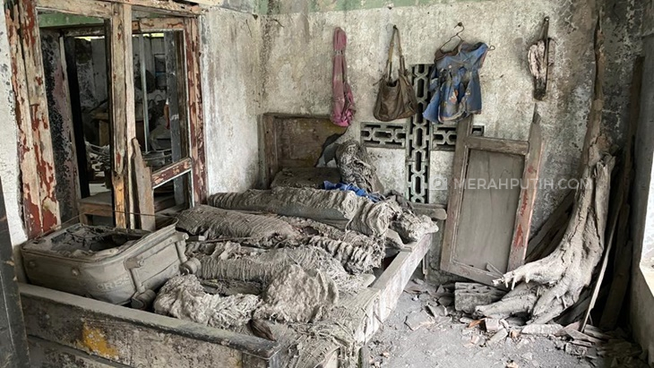 Menilik Benda Bersejarah Erupsi Merapi di Museum Omahku Memoriku