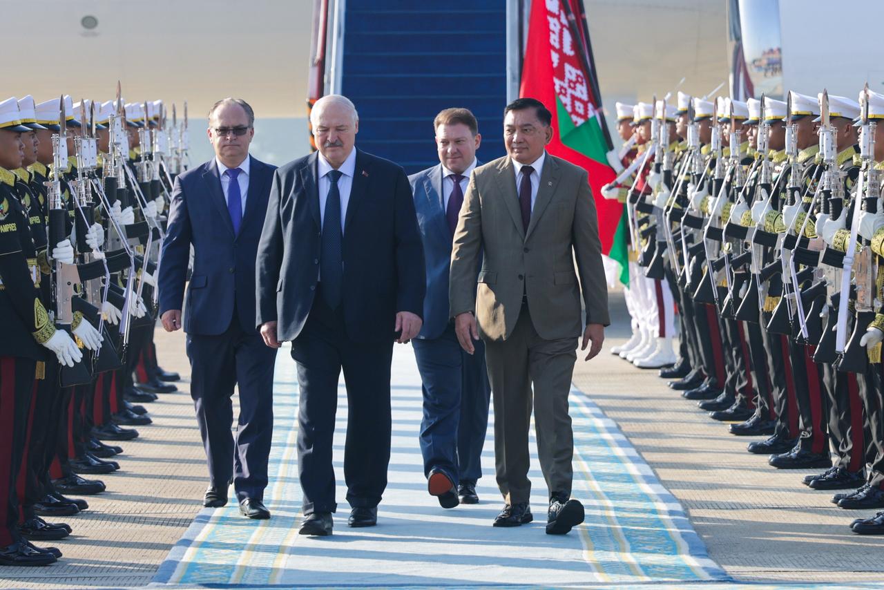 Aleksandr Lukashenko Jadi Presiden Pertama yang Menginap di Istana Negara, ini Penjelasan Menlu Sugiono