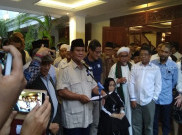  Perhatikan Nih, Ekspresi Muka Sandi di Deklarasi 'Ronde 2' Prabowo, Ada yang Salah?