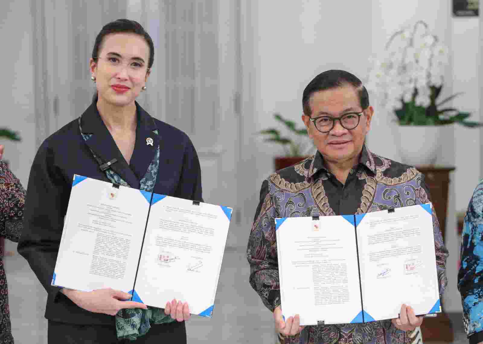 Pramono Jalin Kerja Sama dengan Menteri Pariwisat di Industri Fesyen hingga Sampah