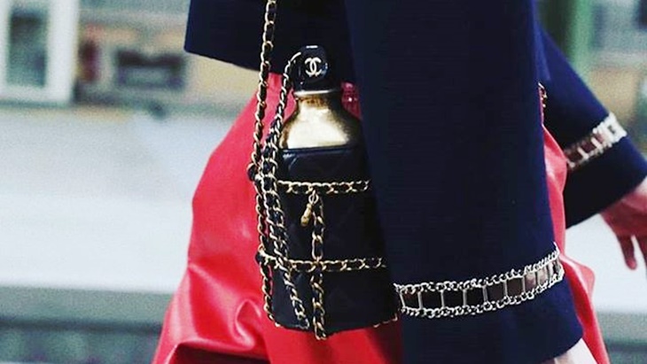 Mewah Abis! Chanel Luncurkan Tas Botol Minum dengan Harga Fantastis