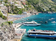 Sorrento Larang Bikini dan Busana Minim, Didenda Rp11 juta