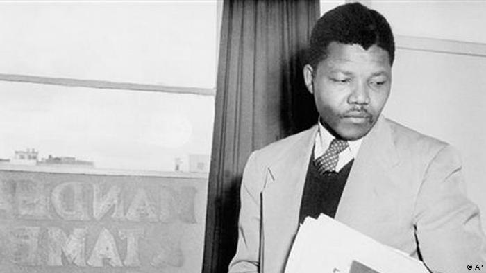 Masa Kecil Nelson Mandela, Si Penggembala 