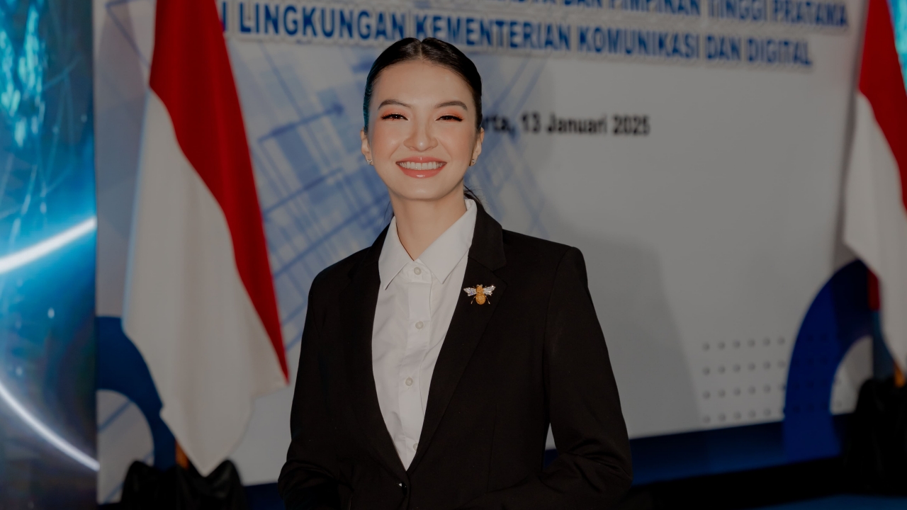 Raline Shah Tinggalkan Jabatan Stafsus Menkomdigi, Komitmen Profesional Jadi Pertimbangan