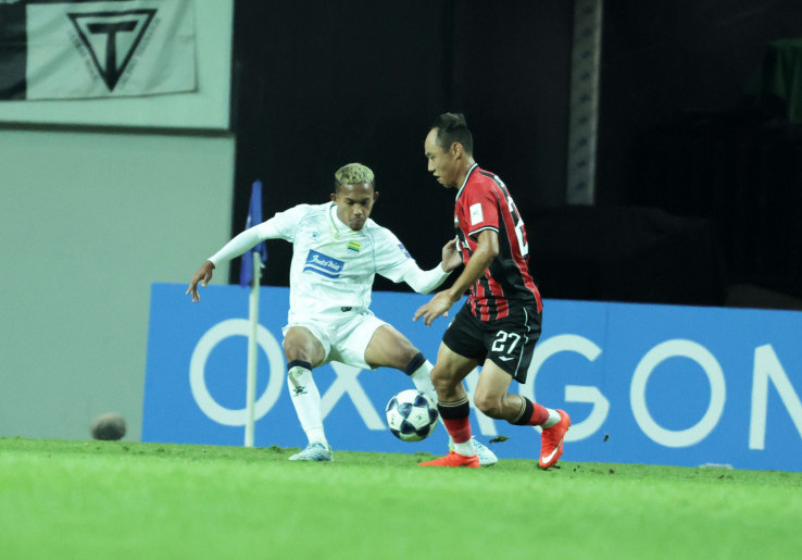 Dari Grogi Berujung Bangga Luar Biasa, Ikhwan Ali Tanamal Cicipi Debut Asia bersama Persib di ACL Two