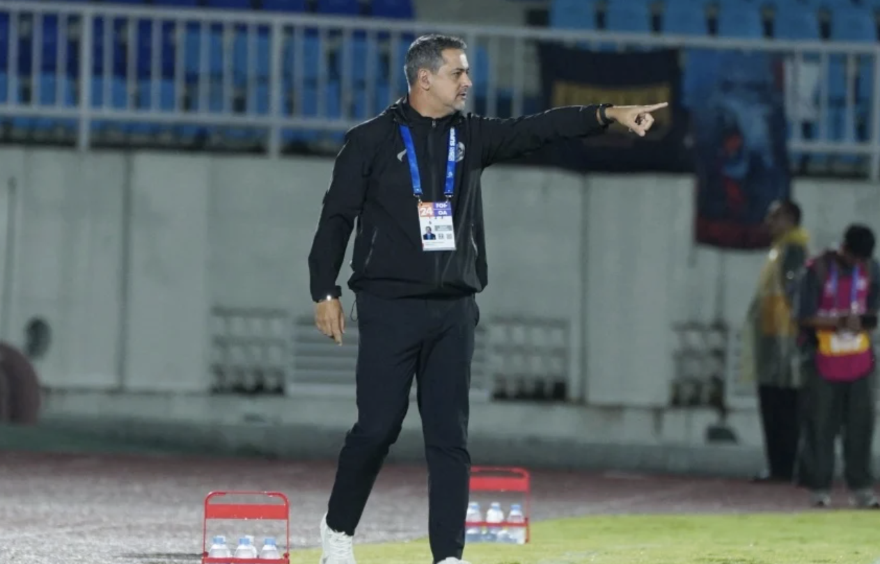 Pelatih Arema FC Marcos Santos Takjub Progres Bhayangkara FC di Putaran Kedua Super League