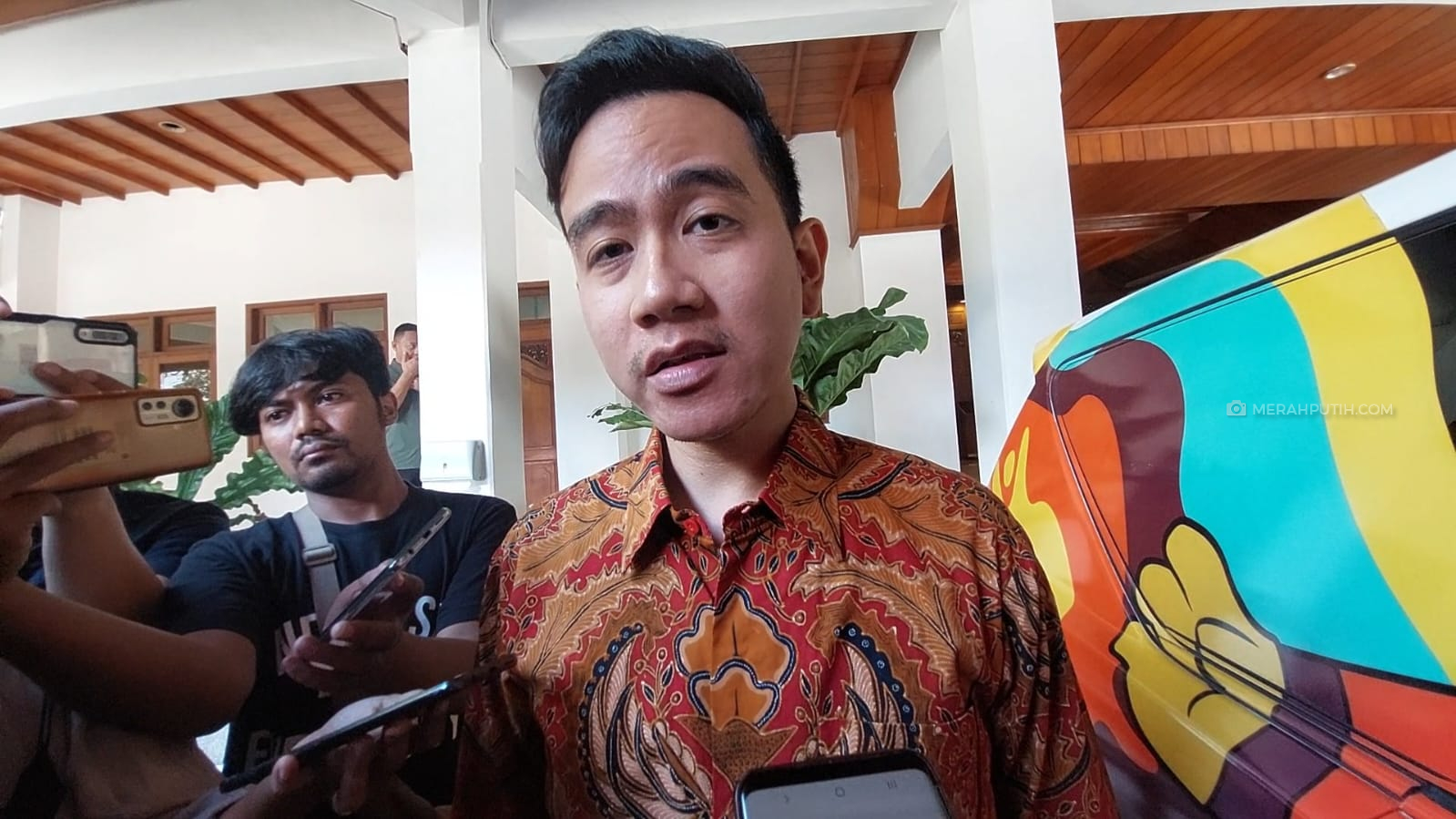 Bertolak ke UEA dan Qatar, Gibran Ajukan Cuti 5 Hari Tak Masuk Kerja