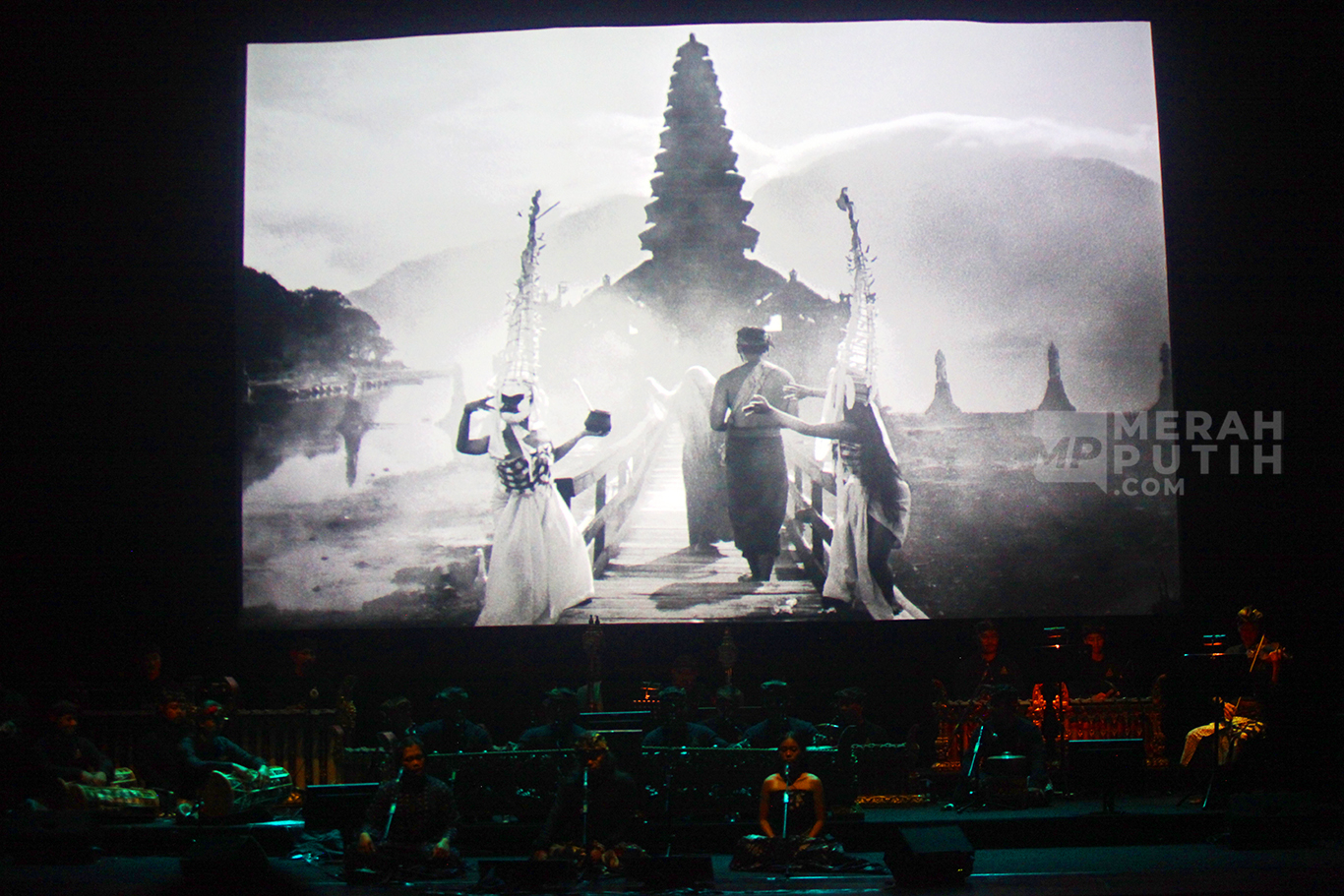 Pertunjukan Cine Concert Bertajuk Samsara Karya Garin Nugroho di Jakarta