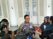 Anies Naik Sepeda Hadiri Rapat Pemindahan Ibu Kota di DPR