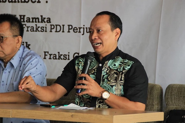 Direktur Indonesian Public Institute (IPI) Karyono Wibowo