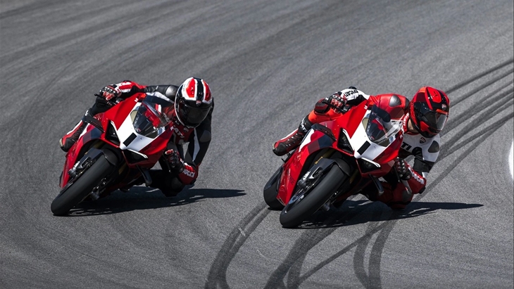 Ducati Panigale V4 R 2023, Desain Membosankan Performa Mengesankan