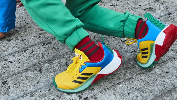 Adidas x LEGO Luncurkan Koleksi Sepatu untuk Anak
