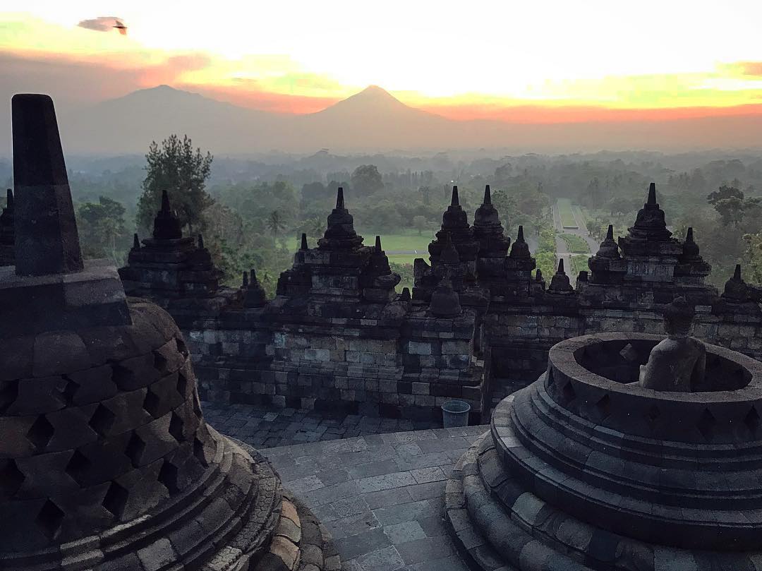 Borobudur (Instagram/ivyzlu)