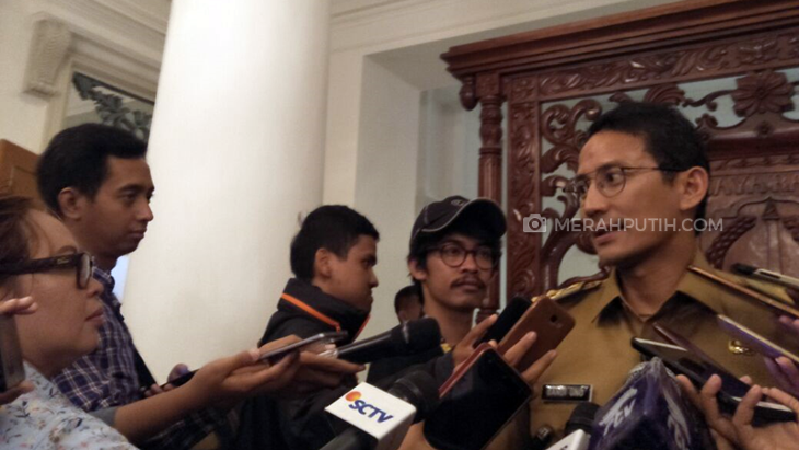 Sesuai Aspirasi Warga Jakarta, Sadariah Betawi Dipakai di Hari Jumat
